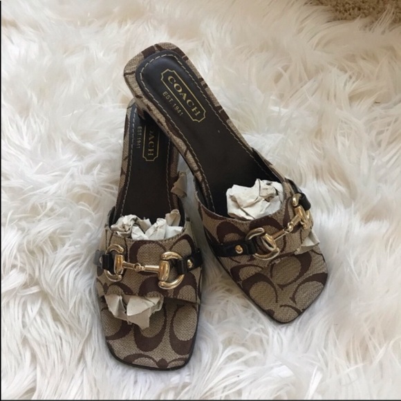 Coach Shoes - Coach horse bit slides like new condition 6.5/7